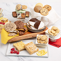 Product Deluxe Bakery Box Purchased by Reviewer