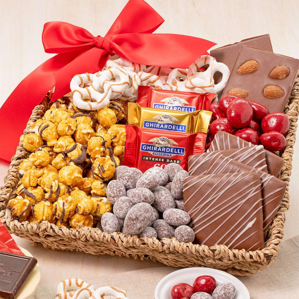 Symphony of Snacks Basket Close-up