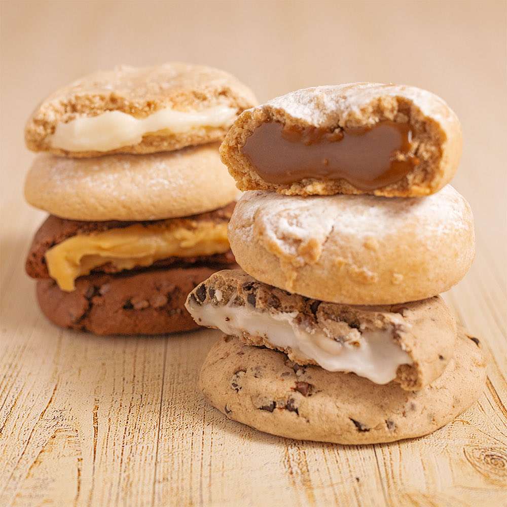 12pc Stuffed Cookie Snack Box Close-up