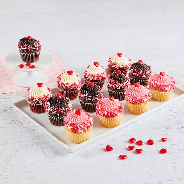Mini Valentine's Day Cupcakes